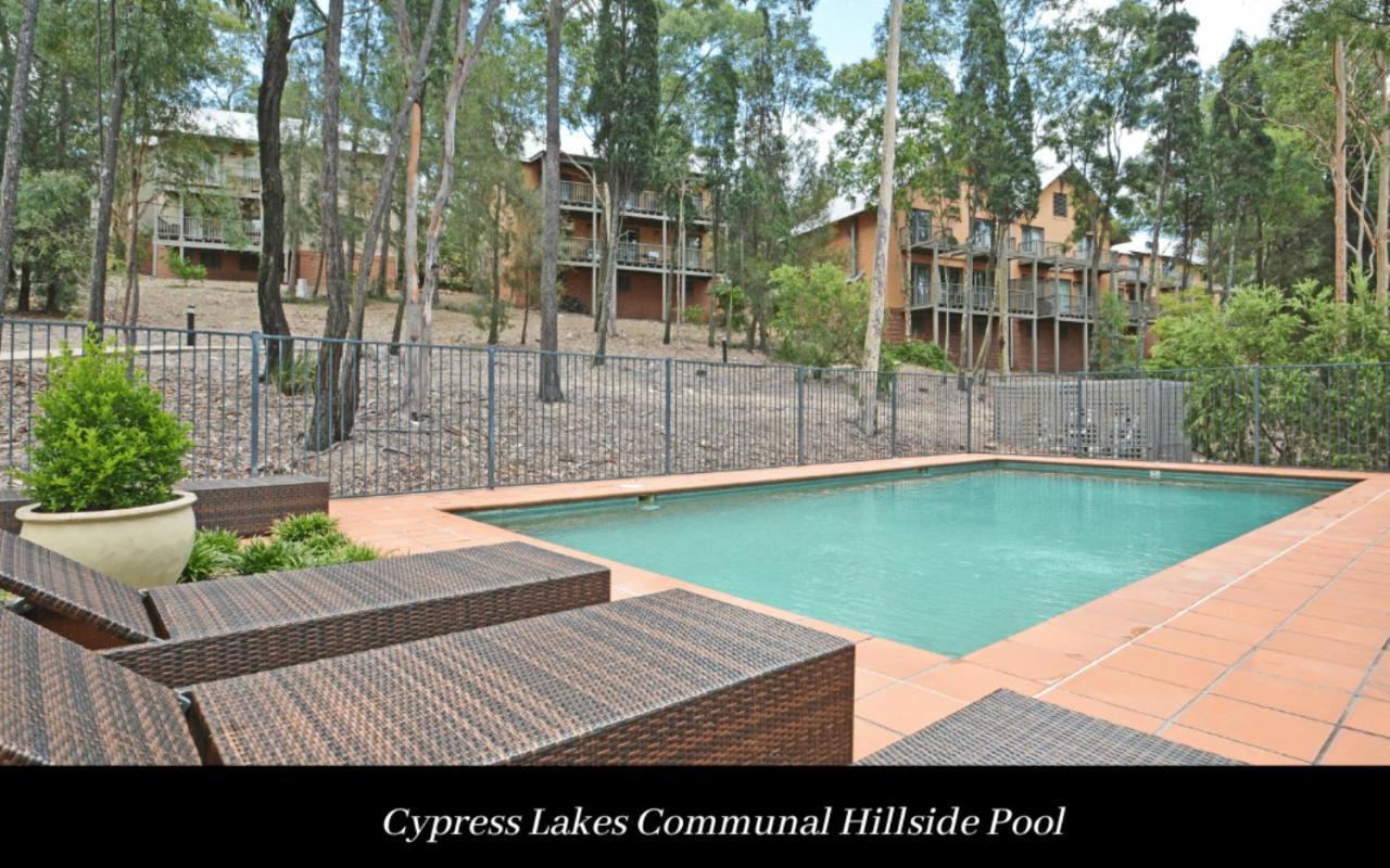 2br Chablis Located Within Cypress Lakes